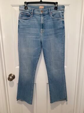 Mother The Insider Crop Step Fray Jeans Blessing In Disguise Light Wash Size 32